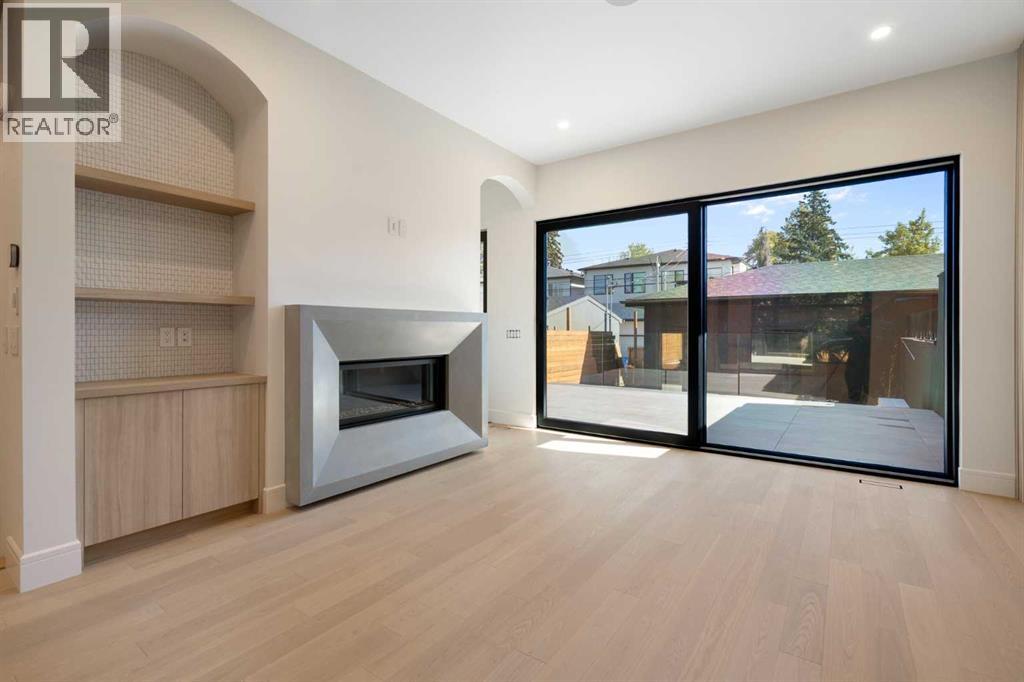 3322 42 Street Sw Property Photo 18