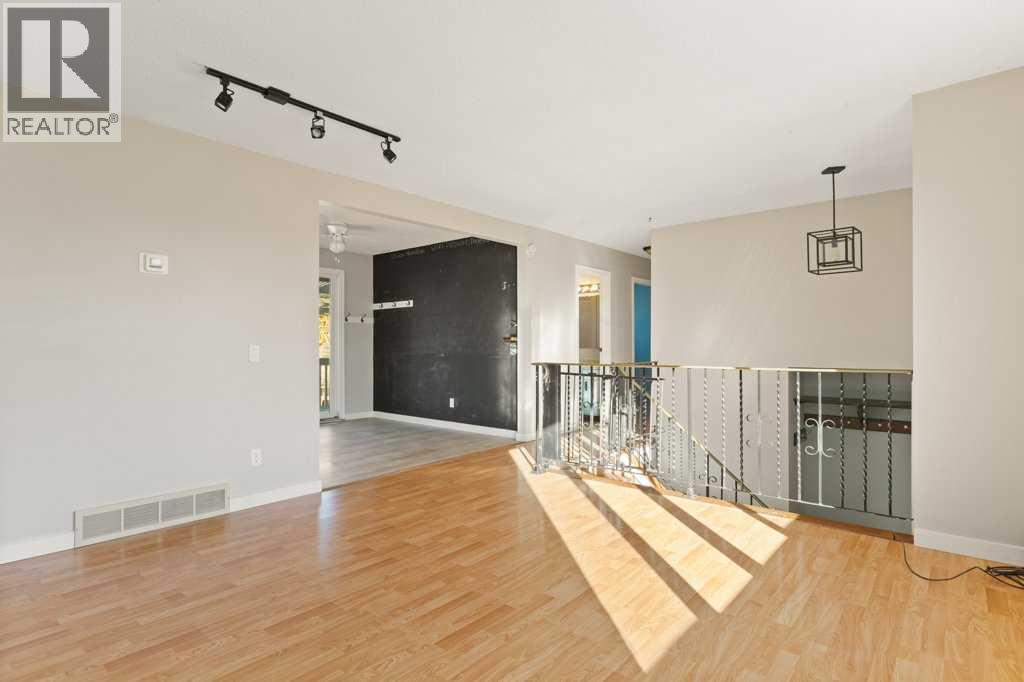 821 5 Street Se Property Photo 4
