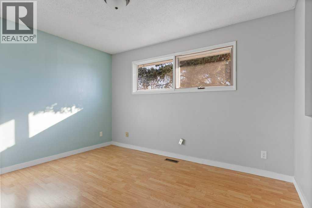 821 5 Street Se Property Photo 10