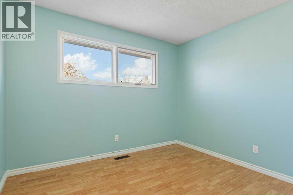 821 5 Street Se Property Photo 12
