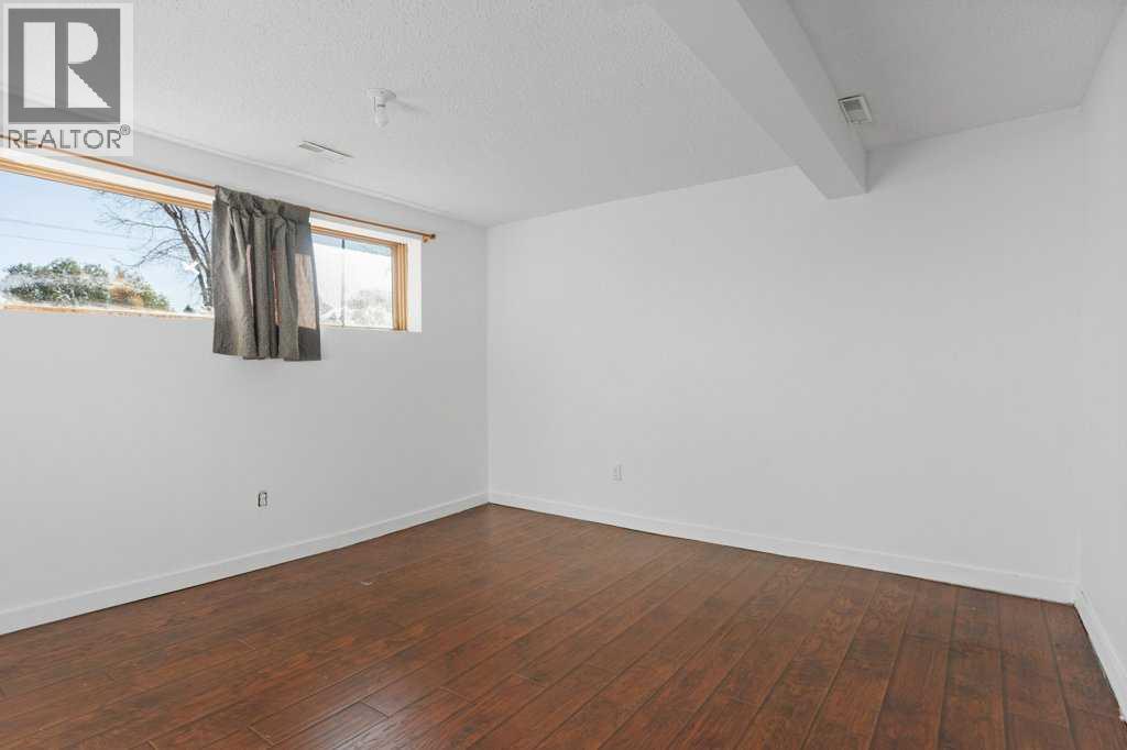 821 5 Street Se Property Photo 14