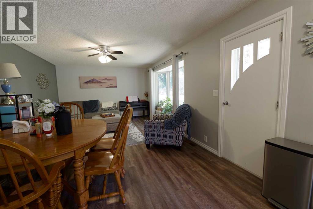 5408 45 Avenue Property Photo 7