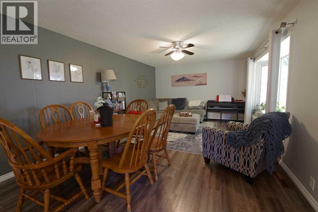 5408 45 Avenue Property Photo 8