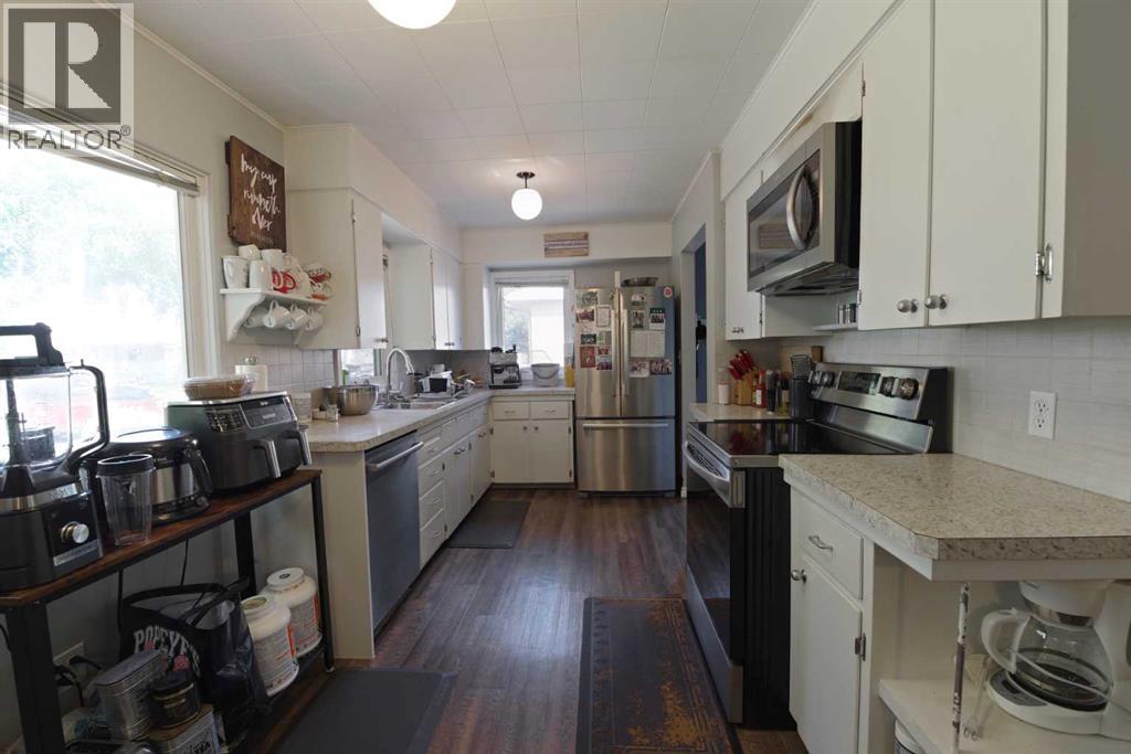 5408 45 Avenue Property Photo 11