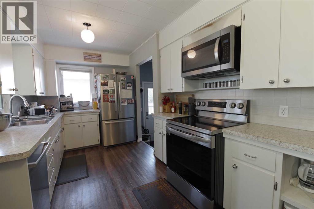 5408 45 Avenue Property Photo 12