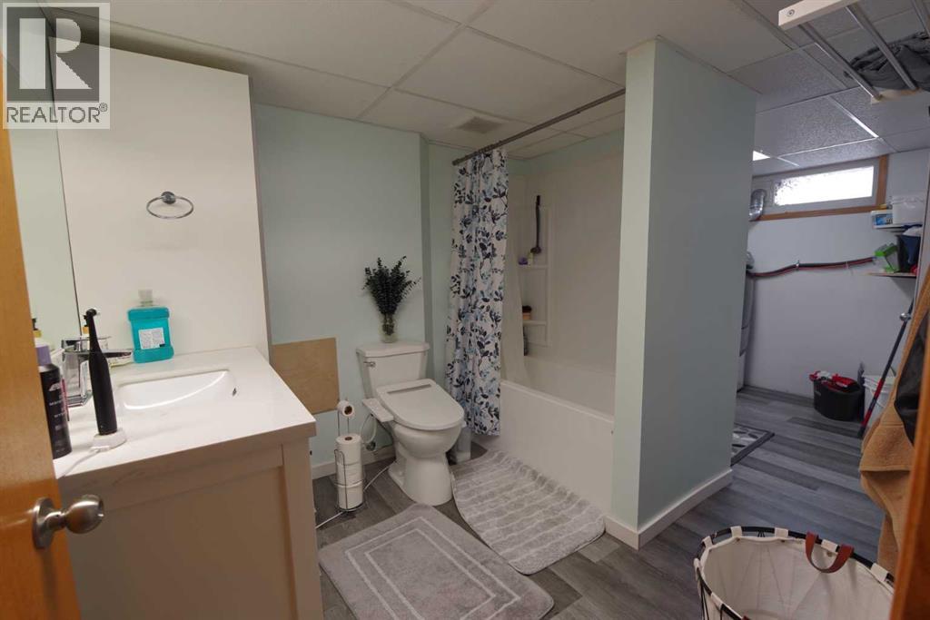 5408 45 Avenue Property Photo 19