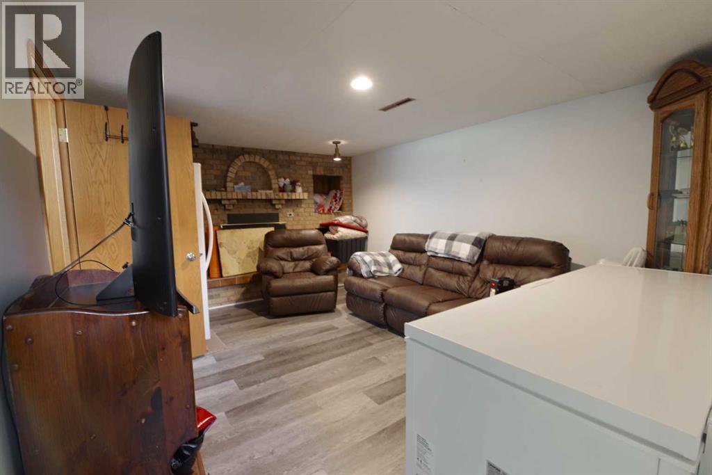 5408 45 Avenue Property Photo 22