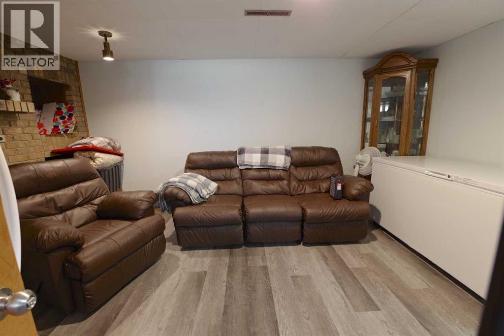 5408 45 Avenue Property Photo 25