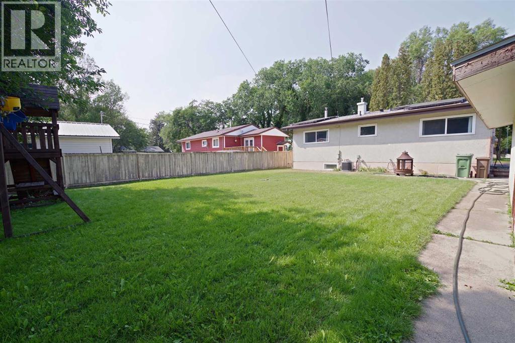 5408 45 Avenue Property Photo 31