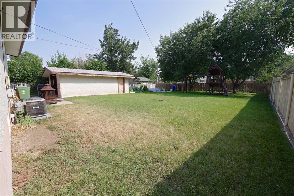 5408 45 Avenue Property Photo 35