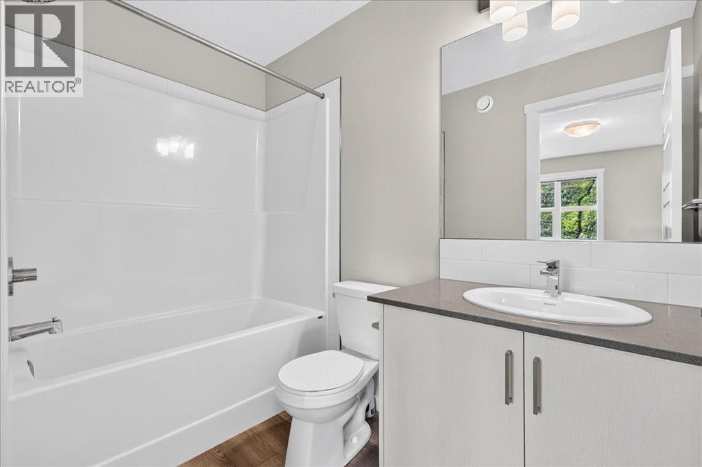 246 Cranbrook Square Se Property Photo 29