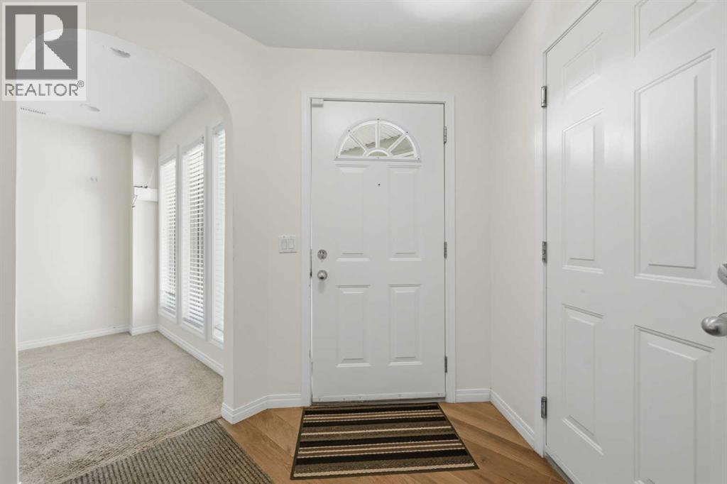 116 Rockyledge Crescent Nw Property Photo 2