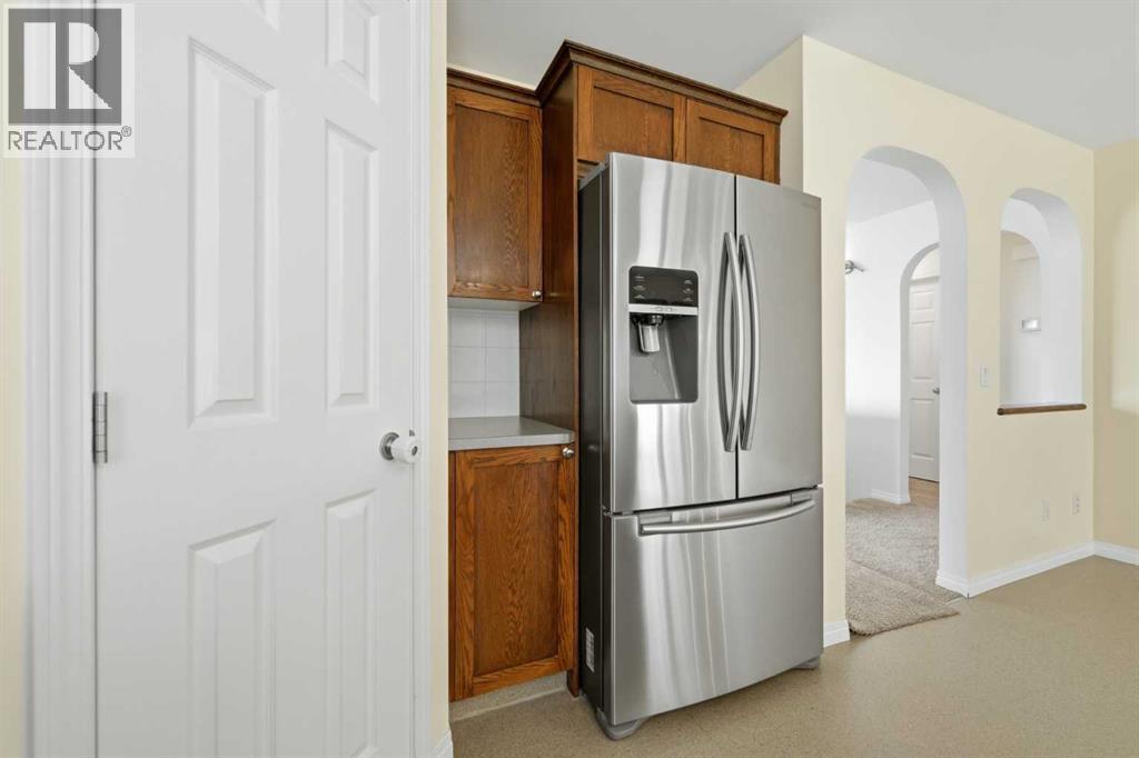 116 Rockyledge Crescent Nw Property Photo 10