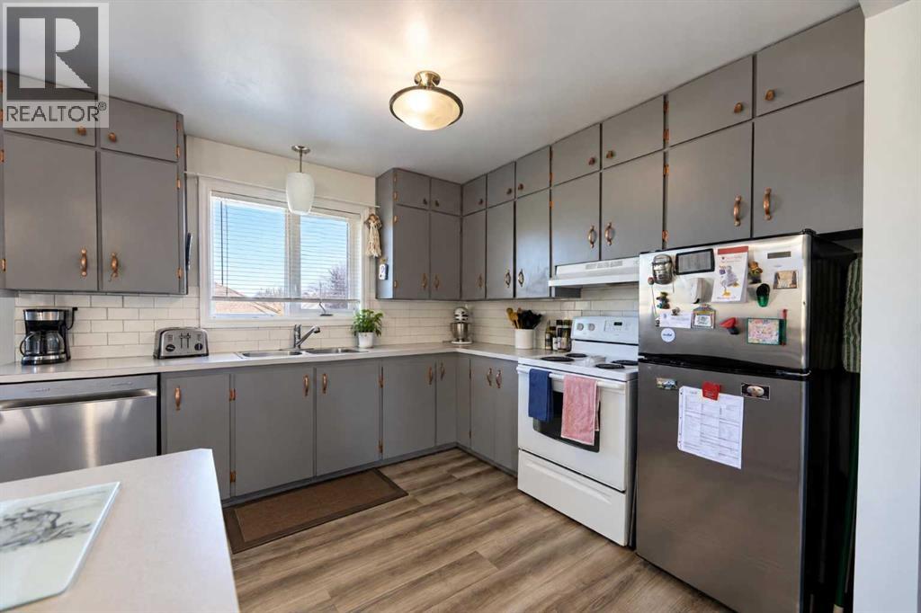 1321 22 Avenue Property Photo 4