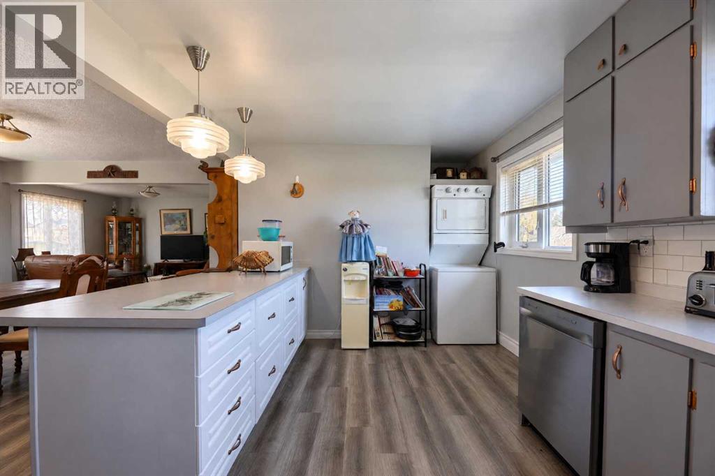 1321 22 Avenue Property Photo 5