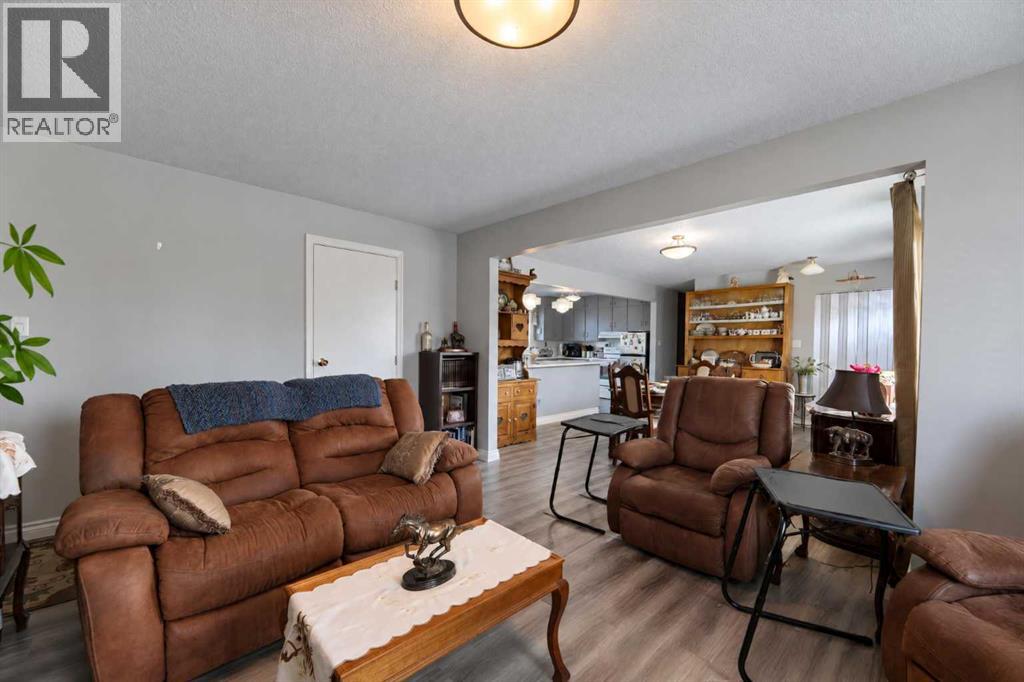 1321 22 Avenue Property Photo 9