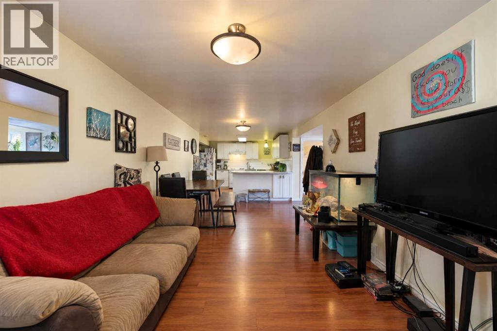 1321 22 Avenue Property Photo 22