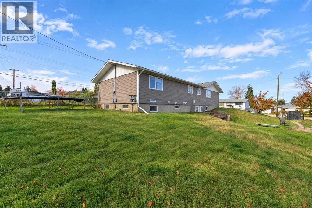 1321 22 Avenue Property Photo 35