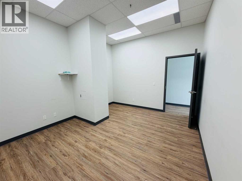 11601 101 Avenue Property Photo 8