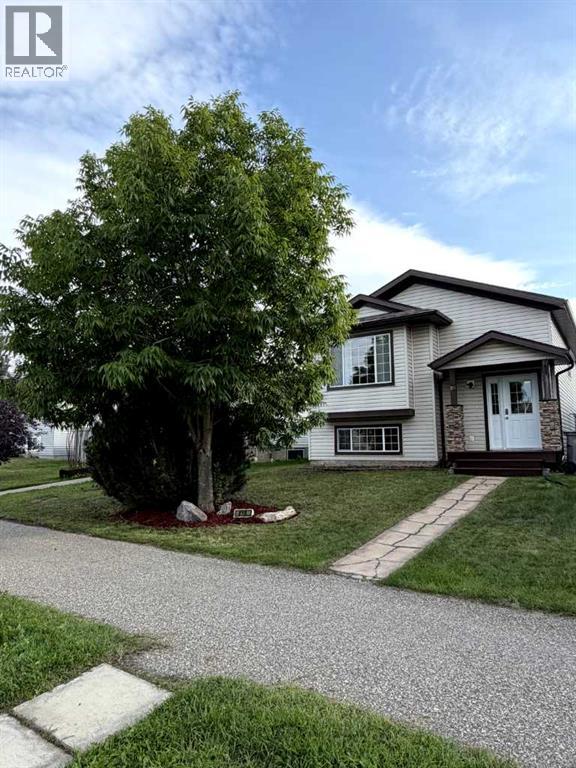 116 Pinnacle Boulevard Property Photo 1
