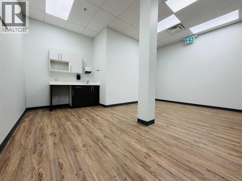 11601 101 Avenue Property Photo 6