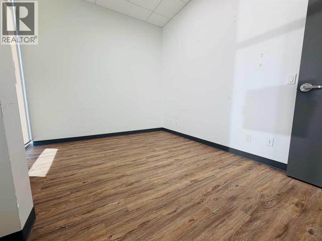11601 101 Avenue Property Photo 8