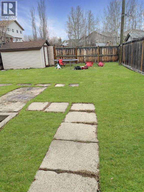 9831 100a Avenue Property Photo 11