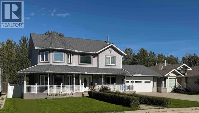 302 8 Avenue Property Photo 1