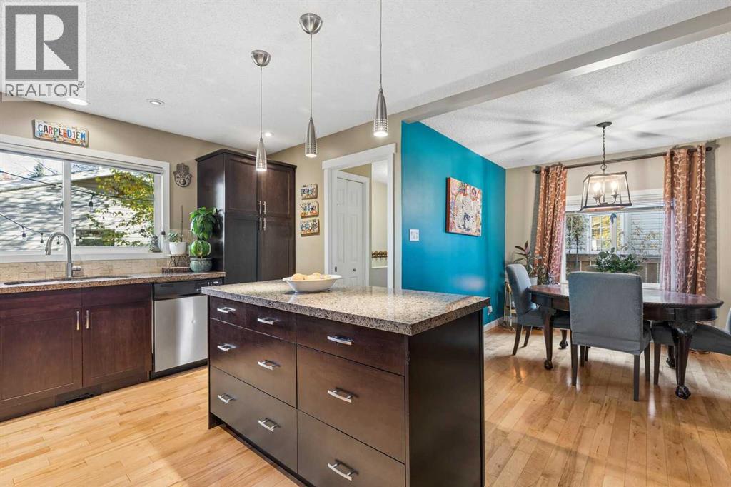 7048 61 Avenue Nw Property Photo 10