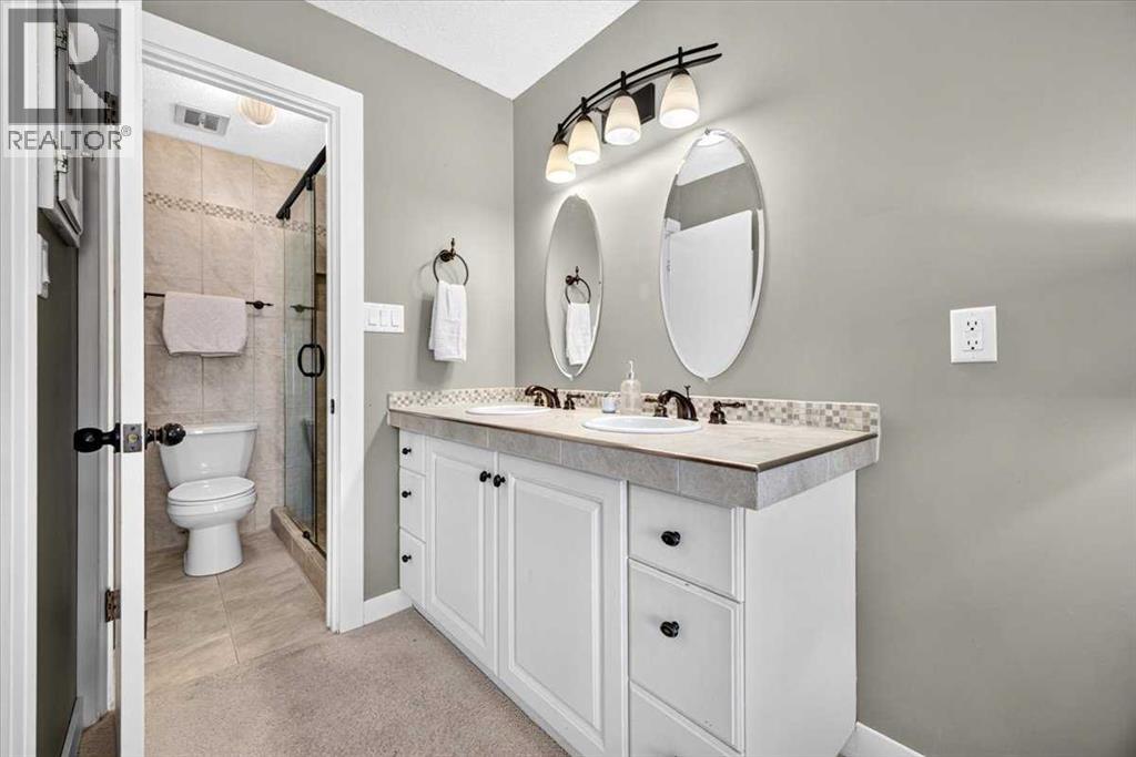 36 Lake Lucerne Close Se Property Photo 16