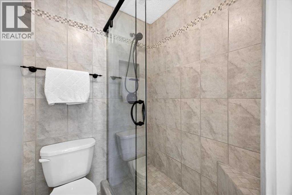 36 Lake Lucerne Close Se Property Photo 17