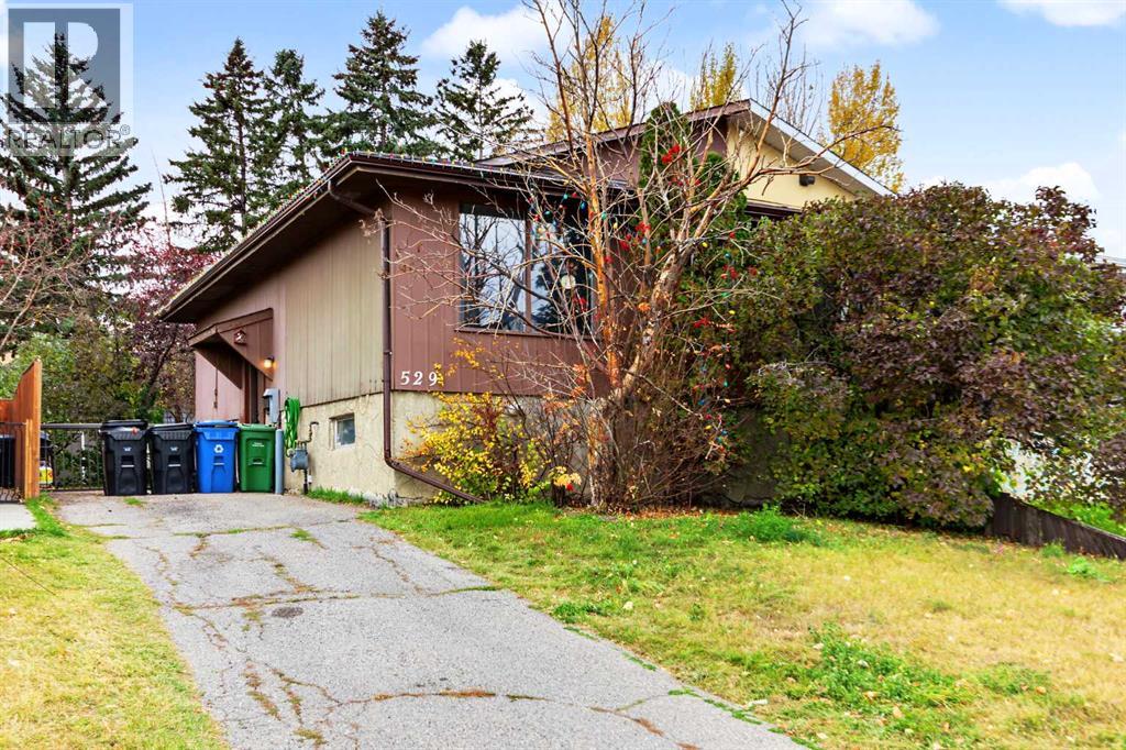 529 42 Street Se Property Photo 1