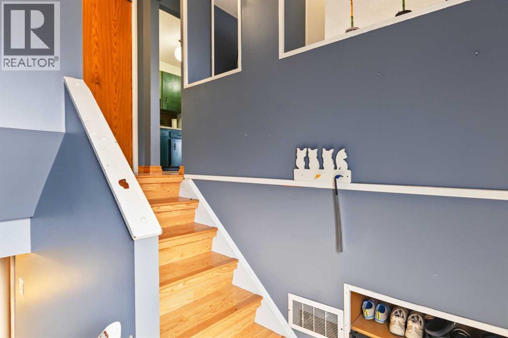 529 42 Street Se Property Photo 19