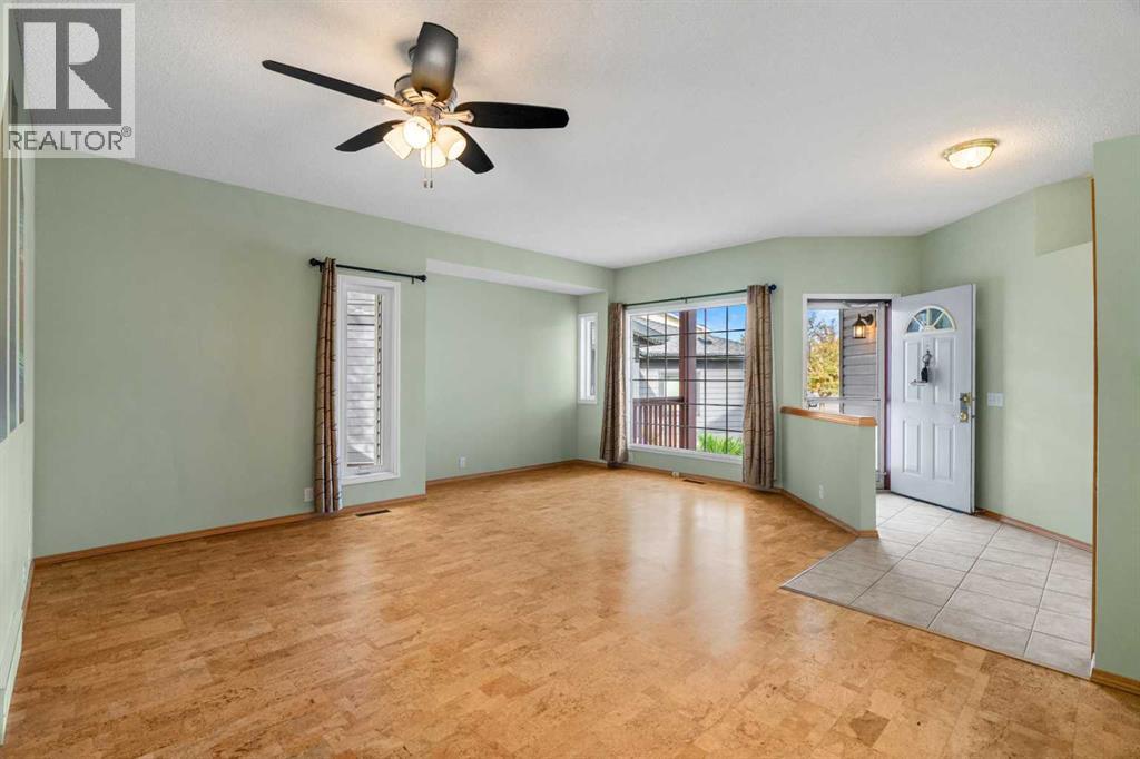 196 River Rock Crescent Se Property Photo 4