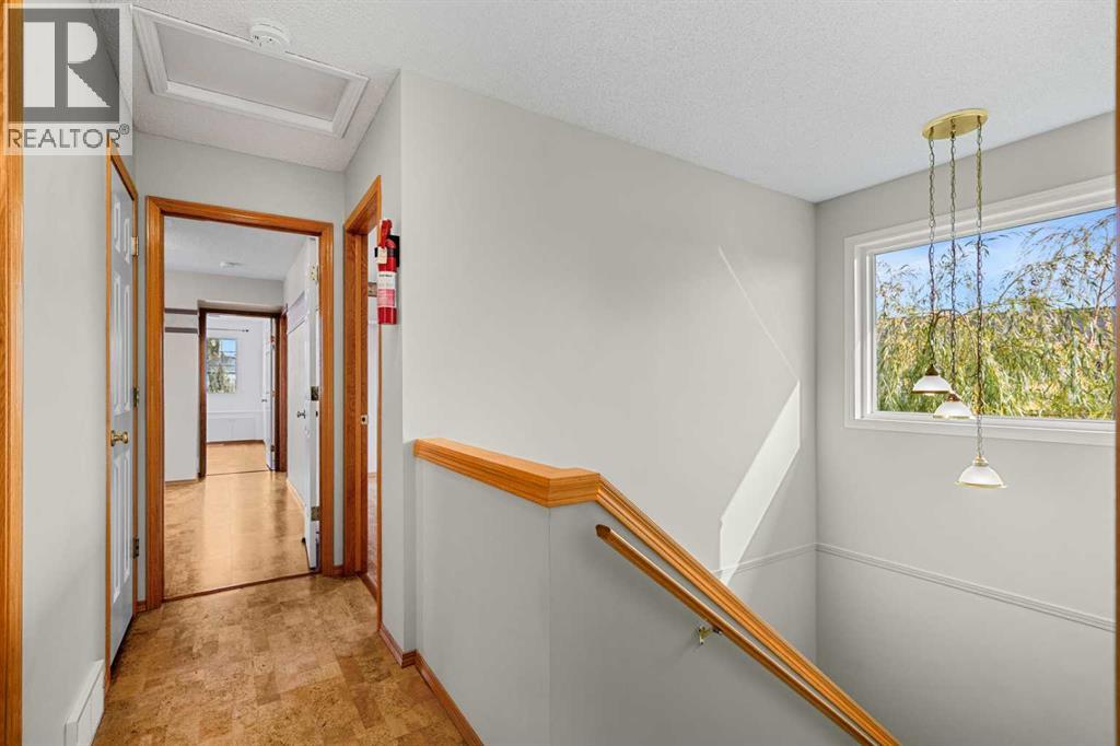 196 River Rock Crescent Se Property Photo 19