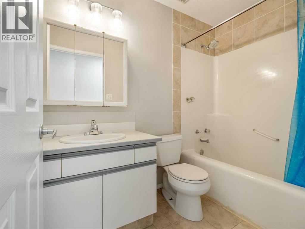 204 Mt Rundle Road W Property Photo 22