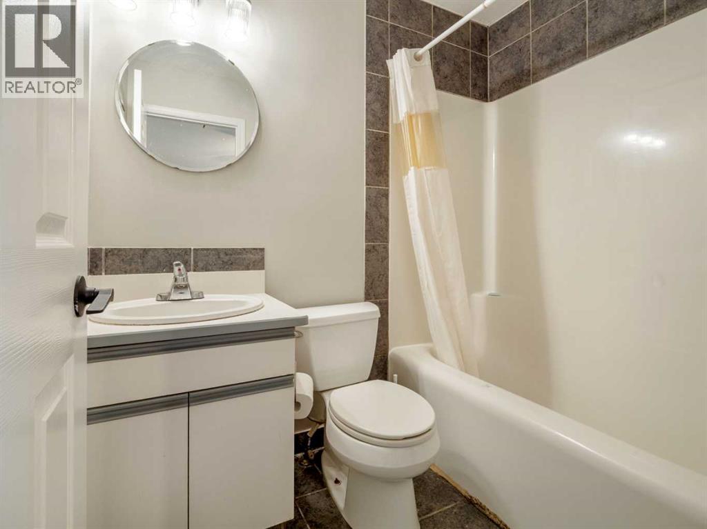 204 Mt Rundle Road W Property Photo 25