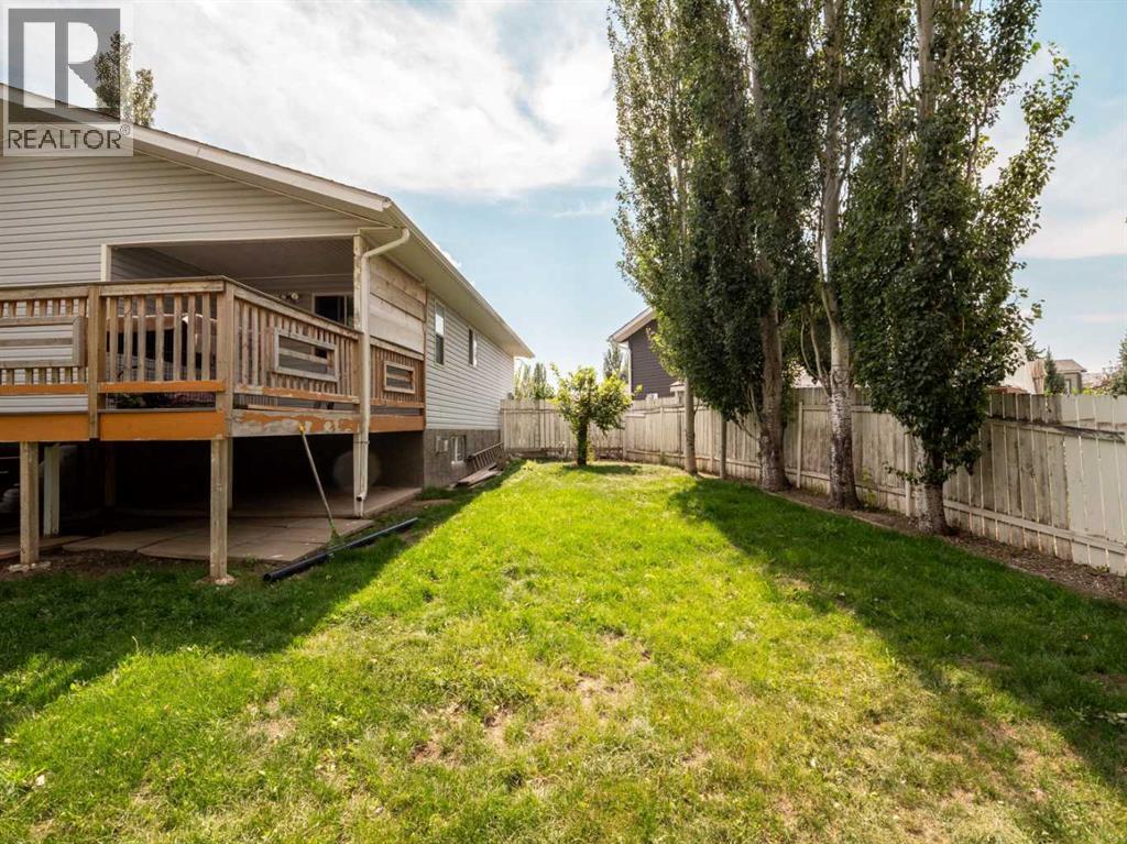 204 Mt Rundle Road W Property Photo 41