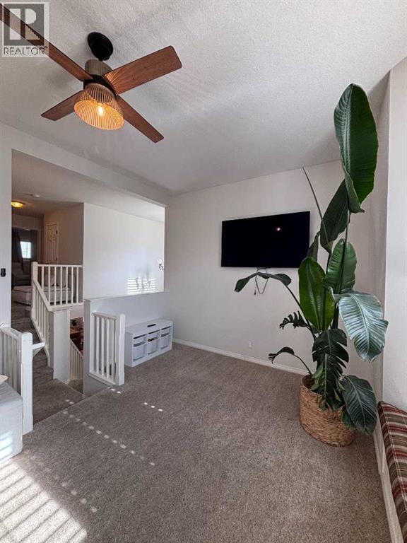 18 Sarcee Place W Property Photo 16