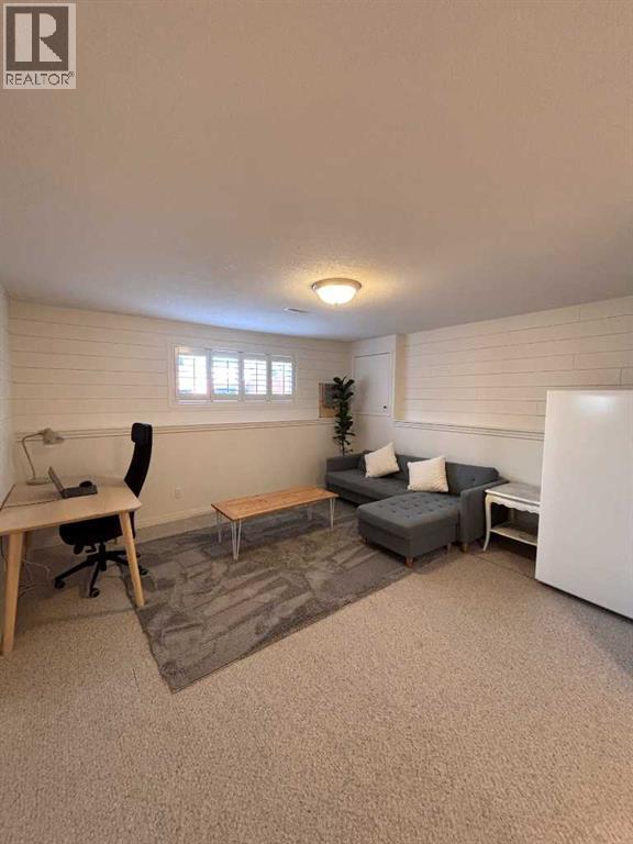 18 Sarcee Place W Property Photo 24