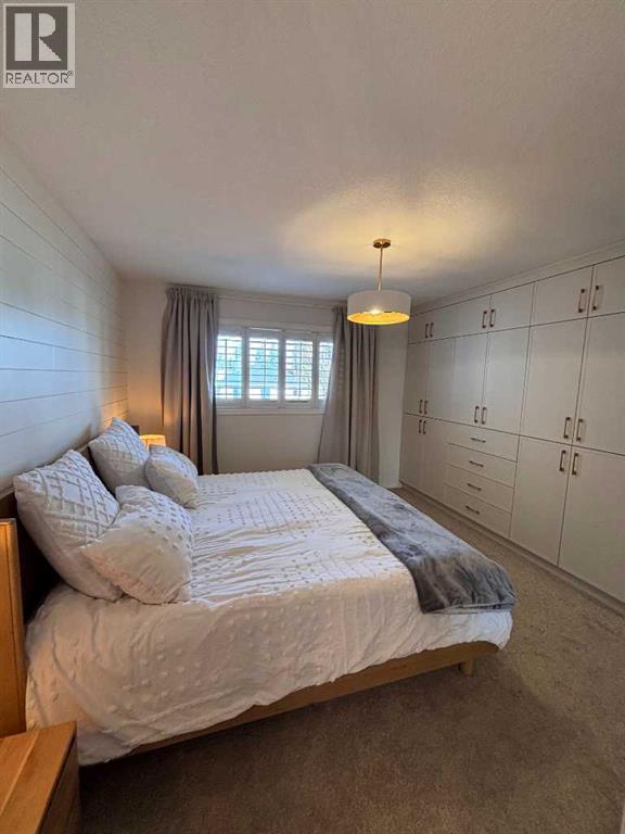 18 Sarcee Place W Property Photo 28