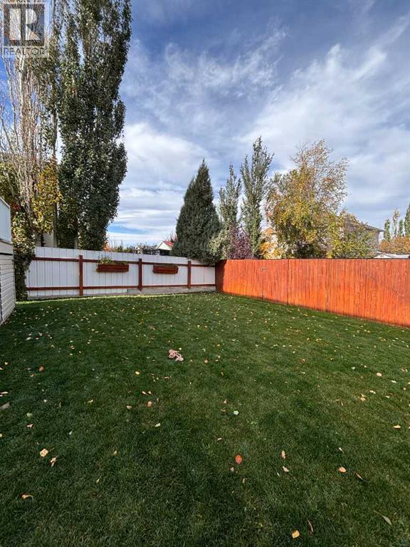 18 Sarcee Place W Property Photo 31