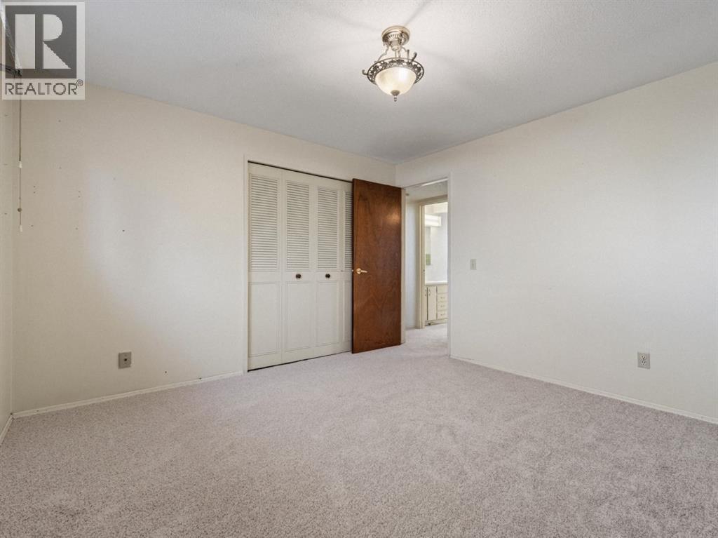 1219 Hunterquay Hill Nw Property Photo 29