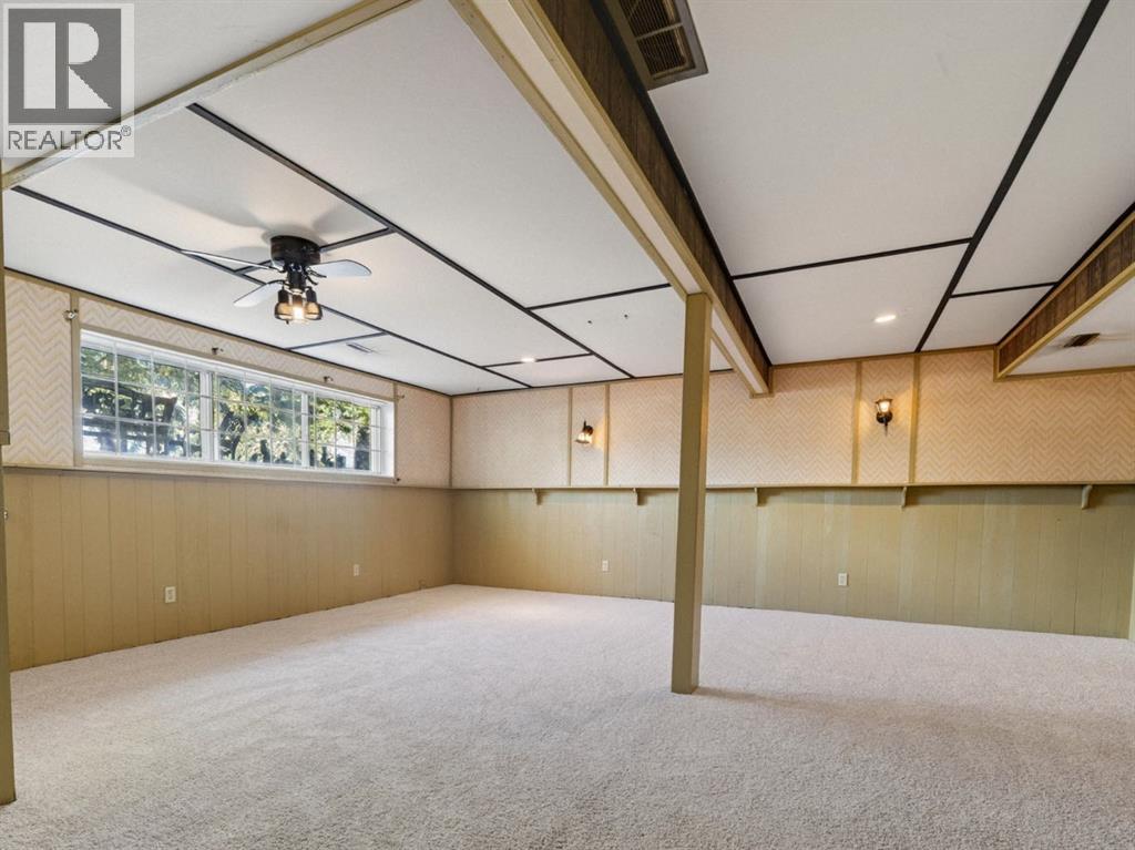 1219 Hunterquay Hill Nw Property Photo 32
