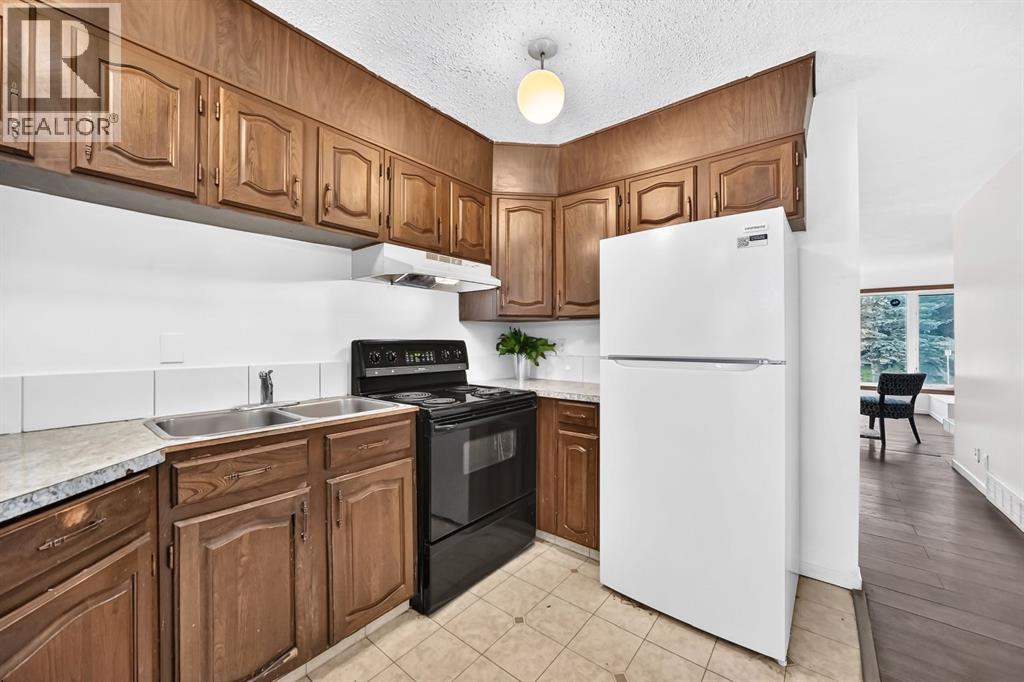 260 Berwick Drive Nw Property Photo 12