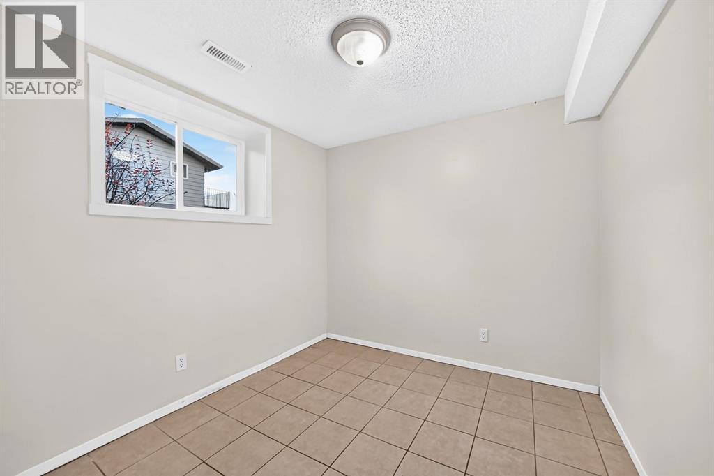 260 Berwick Drive Nw Property Photo 40