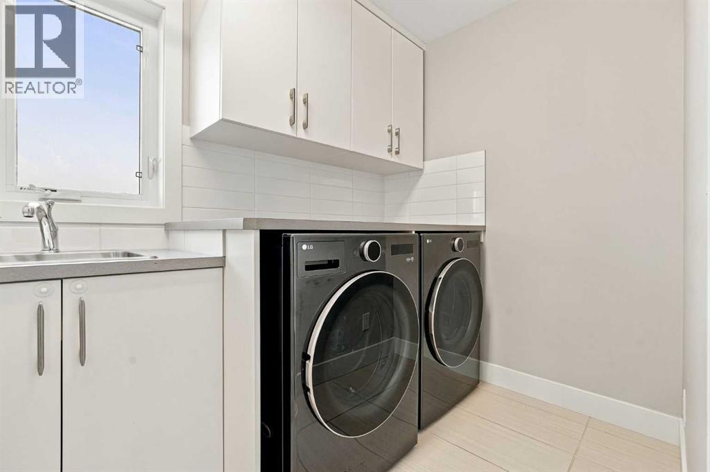 2208 32 Street Sw Property Photo 31