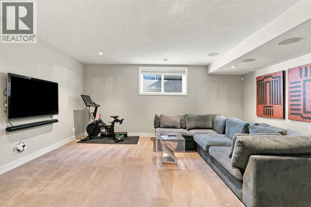 2208 32 Street Sw Property Photo 35