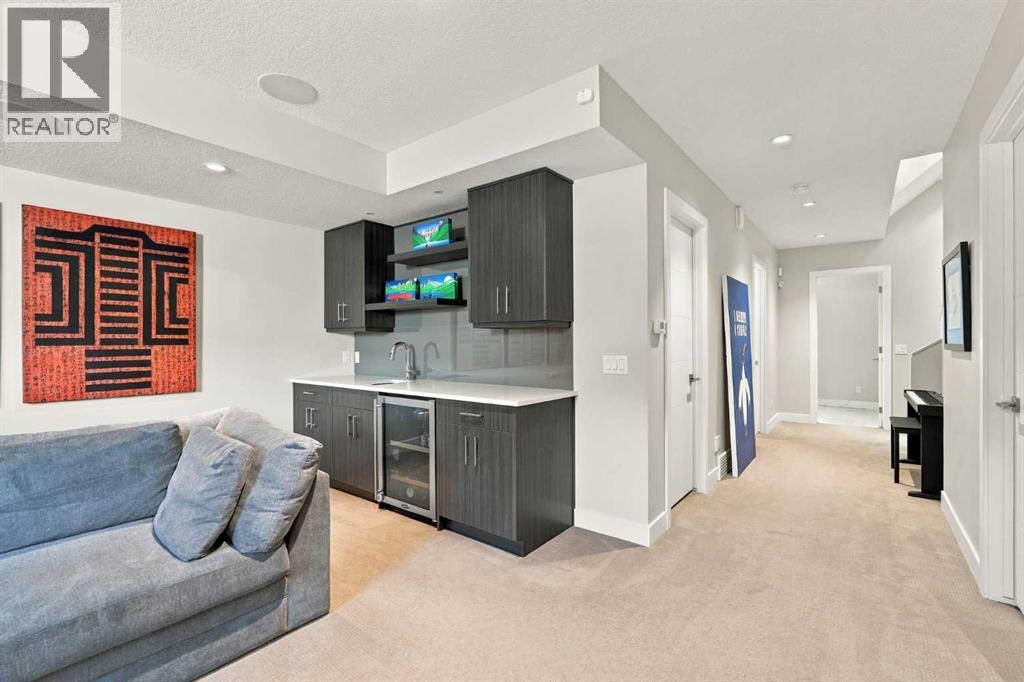 2208 32 Street Sw Property Photo 38