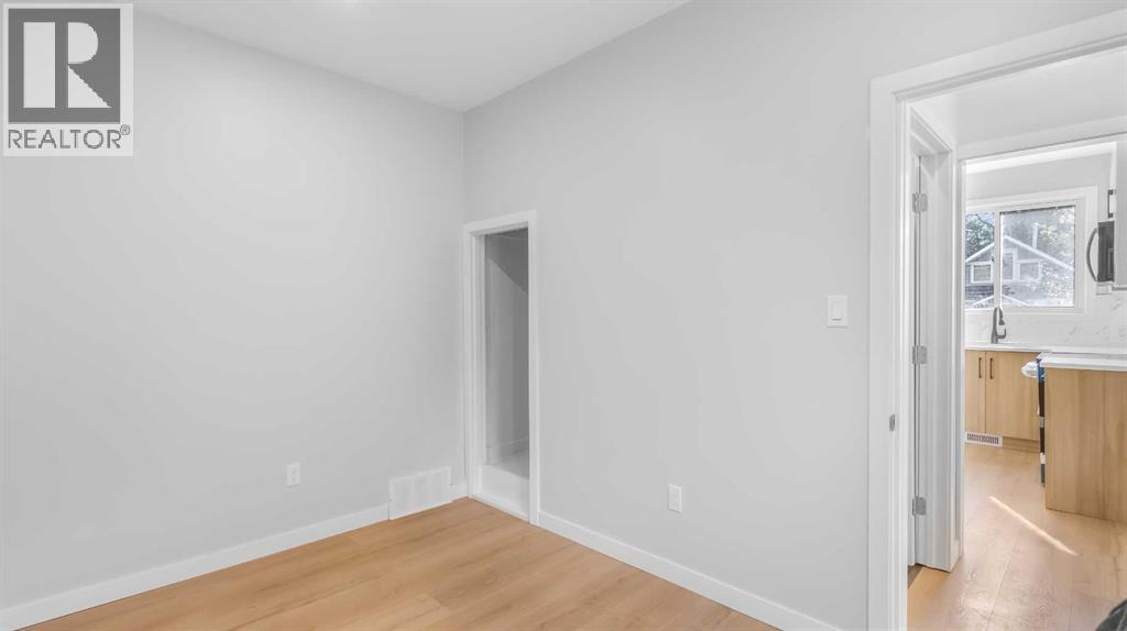 234 14 Street N Property Photo 12